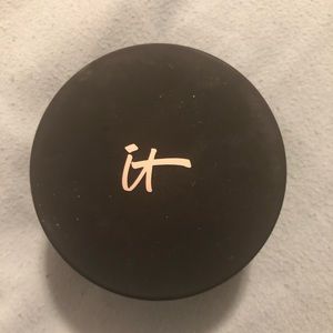 It cosmetics bye bye pores